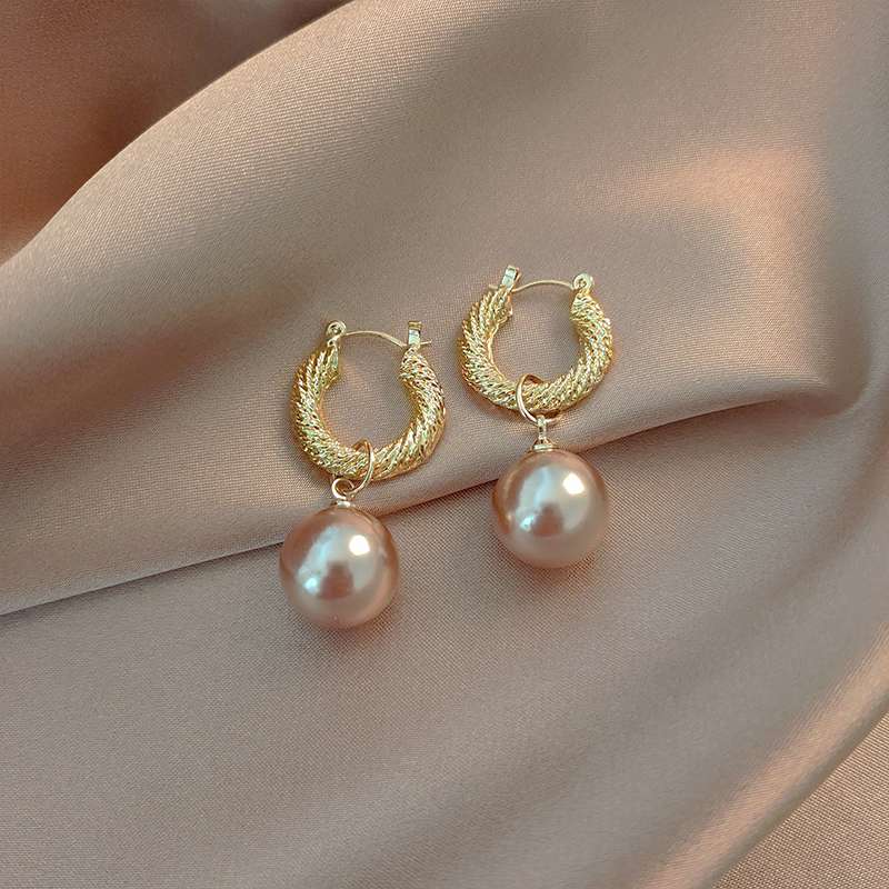 Gold pearls drop earring